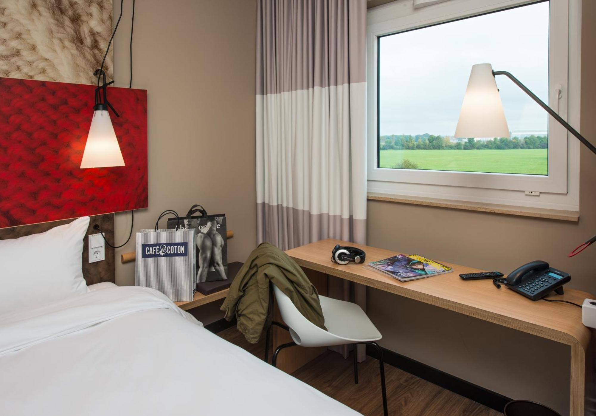 Ibis Muenchen Airport Sued Hotell Hallbergmoos Rum bild